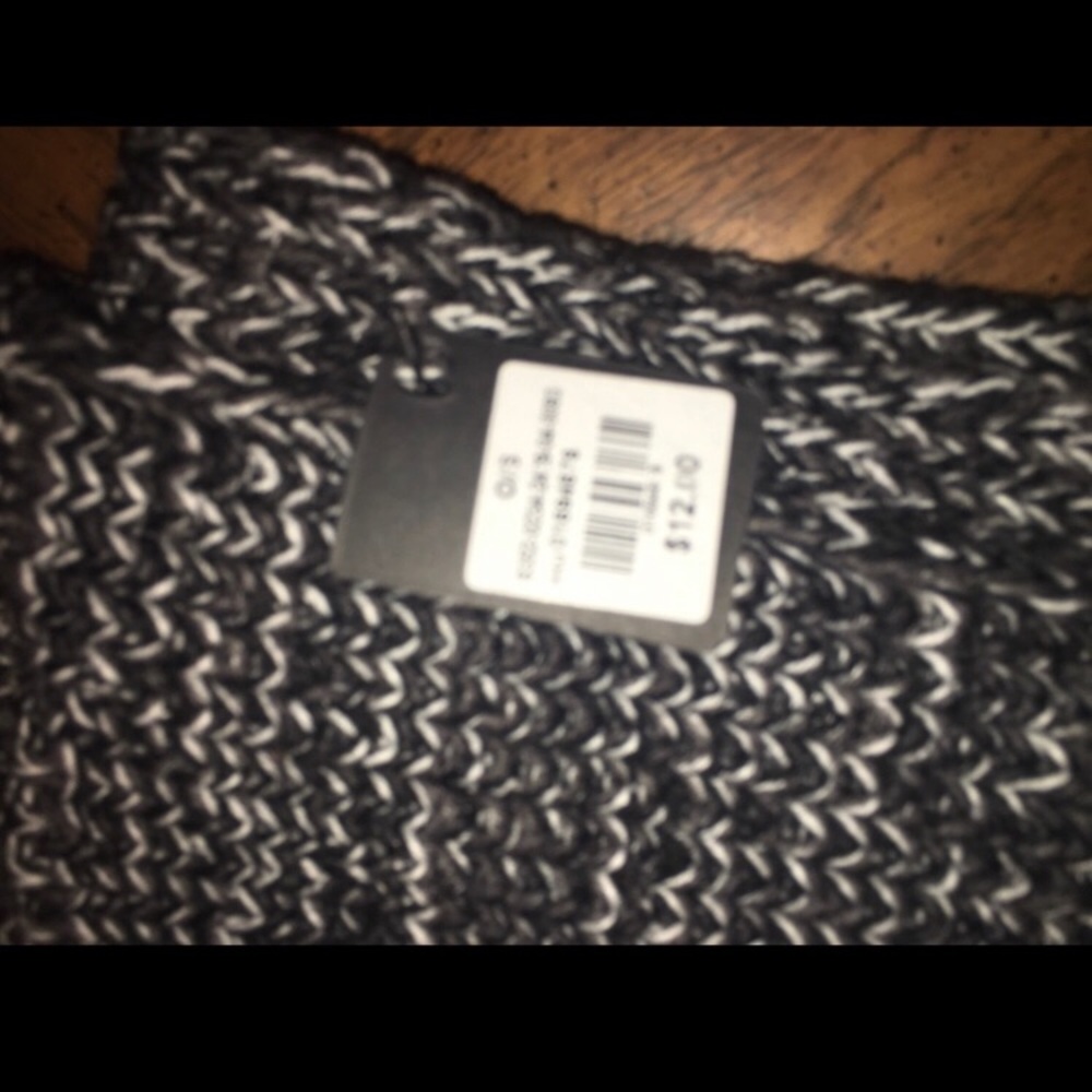 Scarf - Picture 2 of 2